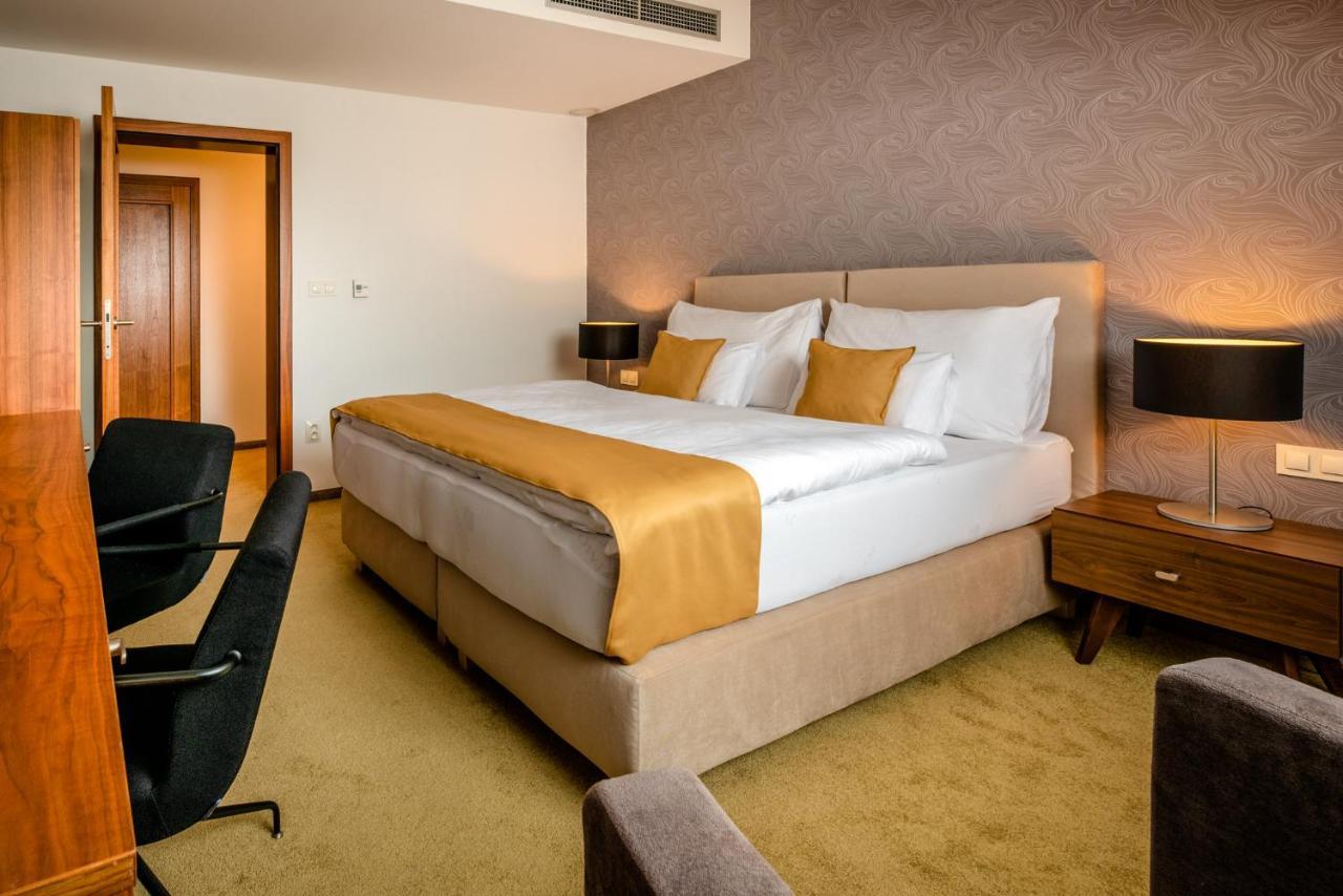 Hotel Vetruse Ústí nad Labem Εξωτερικό φωτογραφία